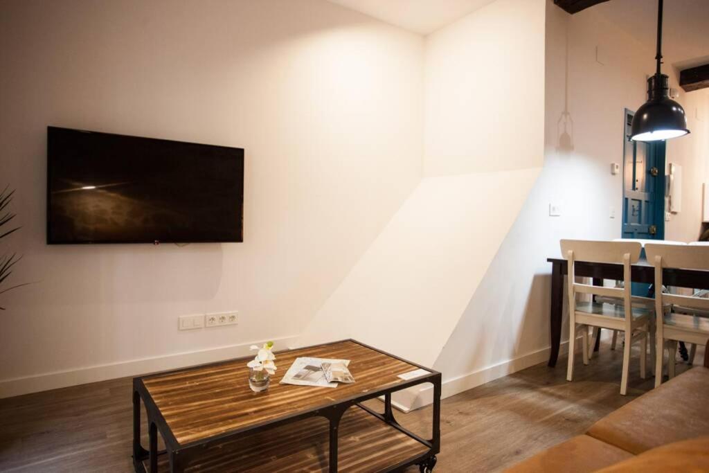 Bonito Apartamento, Nuevo Y En El Casco Viejo!!! Apartment Bilbao Exterior photo